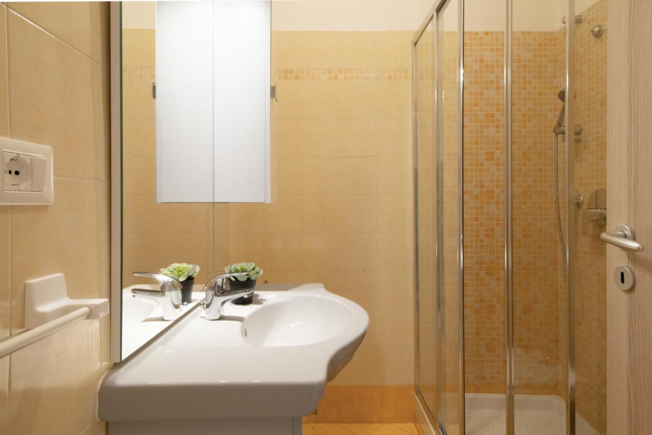 Sunflower Apartment Rapallo Exterior photo